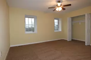 3495 Castle Hill Dr, Woodbridge, VA 22193 - Photo 29