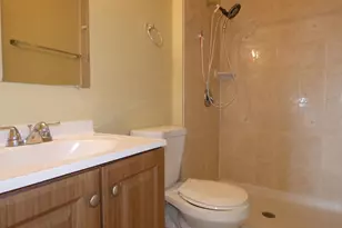 3495 Castle Hill Dr, Woodbridge, VA 22193 - Photo 13