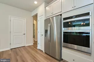 15563 Blue Lotus Ln, Haymarket, VA 20169 - Photo 13