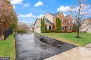 16127 Hinman Pl, Haymarket, VA 20169 - Photo 3