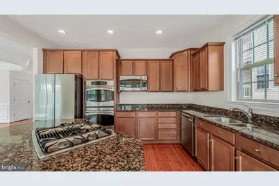 5664 Liberty Manor Circle, Woodbridge, VA 22193 - Photo 15