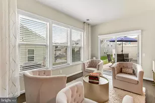 6312 Virginia Bluebell Ln, Haymarket, VA 20169 - Photo 13