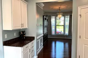 5681 Liberty Manor Cir, Woodbridge, VA 22193 - Photo 7