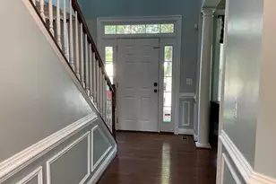 5681 Liberty Manor Cir, Woodbridge, VA 22193 - Photo 9