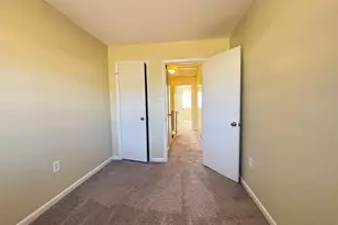 4306 Eileen Ct, Woodbridge, VA 22193 - Photo 9