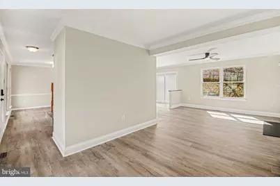 5729 Rhode Island Drive, Woodbridge, VA 22193 - Photo 9