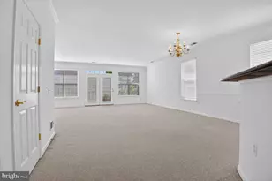 17602 Four Seasons Dr, Dumfries, VA 22025 - Photo 9