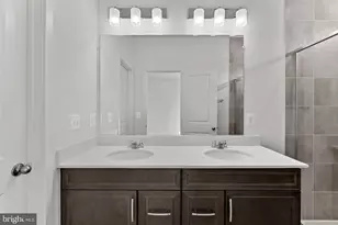 17990 Alicia Ave, Dumfries, VA 22026 - Photo 13