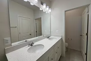 17988 Alicia Ave, Dumfries, VA 22026 - Photo 11