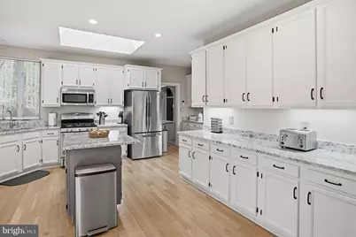 3937 Leaf Lawn Lane, Woodbridge, VA 22192 - Photo 13