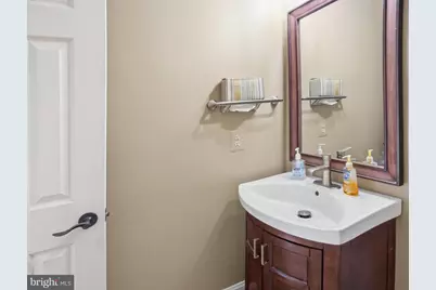 3937 Leaf Lawn Lane, Woodbridge, VA 22192 - Photo 11