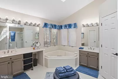 3937 Leaf Lawn Lane, Woodbridge, VA 22192 - Photo 23