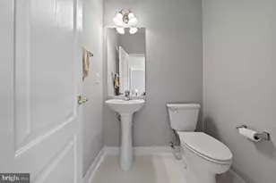 15330 Bronco Way, Woodbridge, VA 22193 - Photo 5