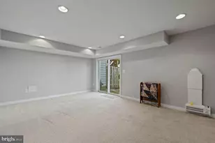 15330 Bronco Way, Woodbridge, VA 22193 - Photo 21