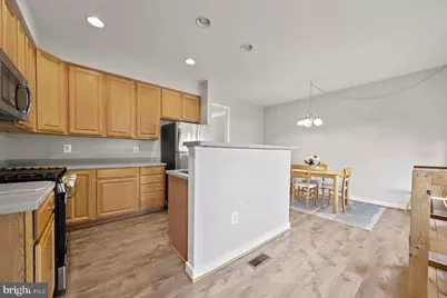 15330 Bronco Way, Woodbridge, VA 22193 - Photo 7