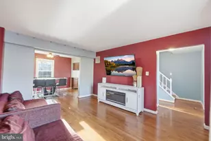 7526 Campbell Ct, Manassas, VA 20109 - Photo 9