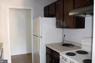 7598 Gales Ct, Manassas, VA 20109 - Photo 9