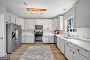 6340 Cullen Pl, Haymarket, VA 20169 - Photo 13