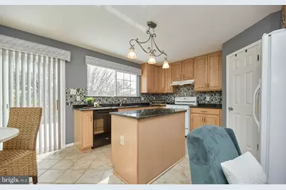 8300 Wallace Lane, Manassas, VA 20109 - Photo 9