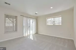 8300 Wallace Ln, Manassas, VA 20109 - Photo 31