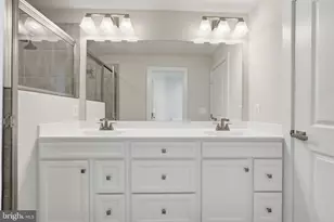 1670 Kirkman St, Dumfries, VA 22026 - Photo 17