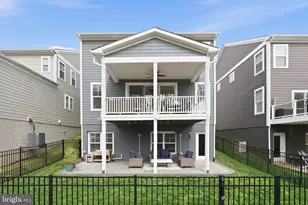 1555 Meadowlark Glen Rd, Dumfries, VA 22026 - Photo 5