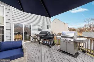 13169 Quade Ln, Woodbridge, VA 22193 - Photo 11