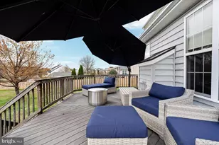 13169 Quade Ln, Woodbridge, VA 22193 - Photo 9