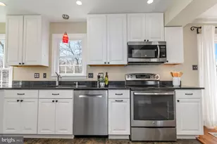 15478 Golf Club Dr, Dumfries, VA 22025 - Photo 13