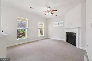 16451 Kenneweg Ct, Woodbridge, VA 22191 - Photo 19