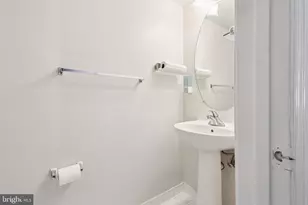 16451 Kenneweg Ct, Woodbridge, VA 22191 - Photo 11