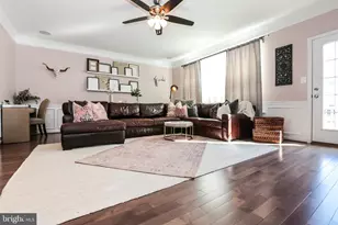 15806 Stokes Ln, Haymarket, VA 20169 - Photo 9