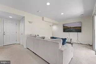 16729 Shackleford Way, Woodbridge, VA 22191 - Photo 17