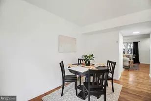 3482 Beale Ct, Woodbridge, VA 22193 - Photo 3