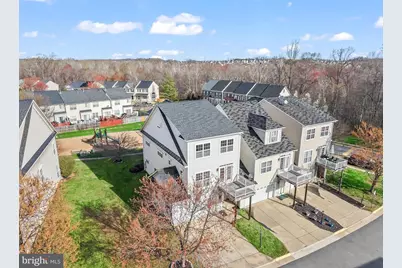 16454 Kenneweg Court, Woodbridge, VA 22191 - Photo 5