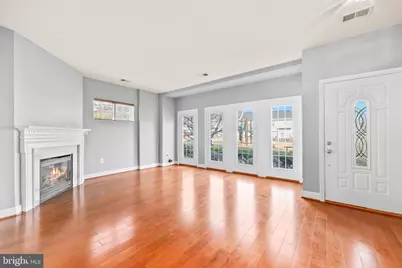 16454 Kenneweg Court, Woodbridge, VA 22191 - Photo 9