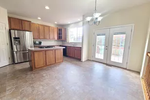 3746 Katie Pl, Triangle, VA 22172 - Photo 3