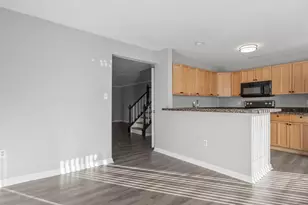 11553 Hill Meade Ln, Woodbridge, VA 22192 - Photo 5