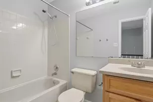 11553 Hill Meade Ln, Woodbridge, VA 22192 - Photo 13