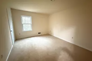 15790 Beacon Hill Pl, Dumfries, VA 22025 - Photo 11