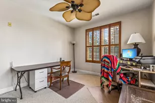 13891 Chelmsford Dr, Gainesville, VA 20155 - Photo 11