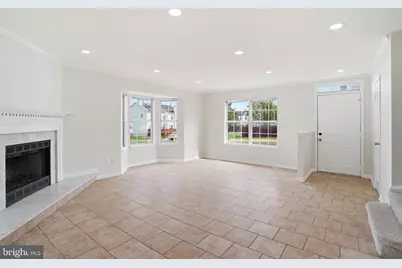 2760 Brier Pond Circle, Woodbridge, VA 22191 - Photo 7