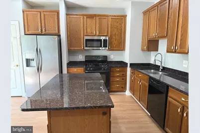 6866 Witton Circle, Gainesville, VA 20155 - Photo 3