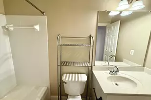 6866 Witton Cir, Gainesville, VA 20155 - Photo 25