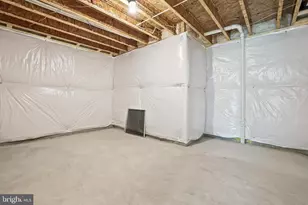 14496 Aurora Dr, Woodbridge, VA 22193 - Photo 65