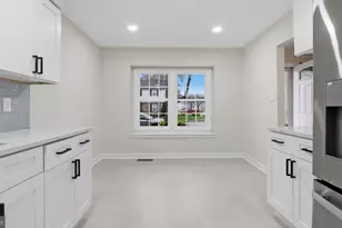 14829 Emberdale Dr, Woodbridge, VA 22193 - Photo 11