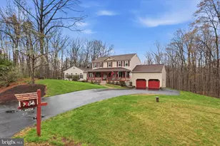 11547 Gunner Ct, Woodbridge, VA 22192 - Photo 3