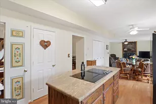 11547 Gunner Ct, Woodbridge, VA 22192 - Photo 11