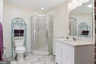 11547 Gunner Ct, Woodbridge, VA 22192 - Photo 33