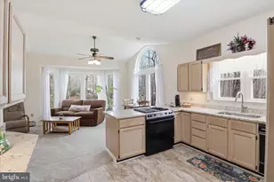 11547 Gunner Ct, Woodbridge, VA 22192 - Photo 29